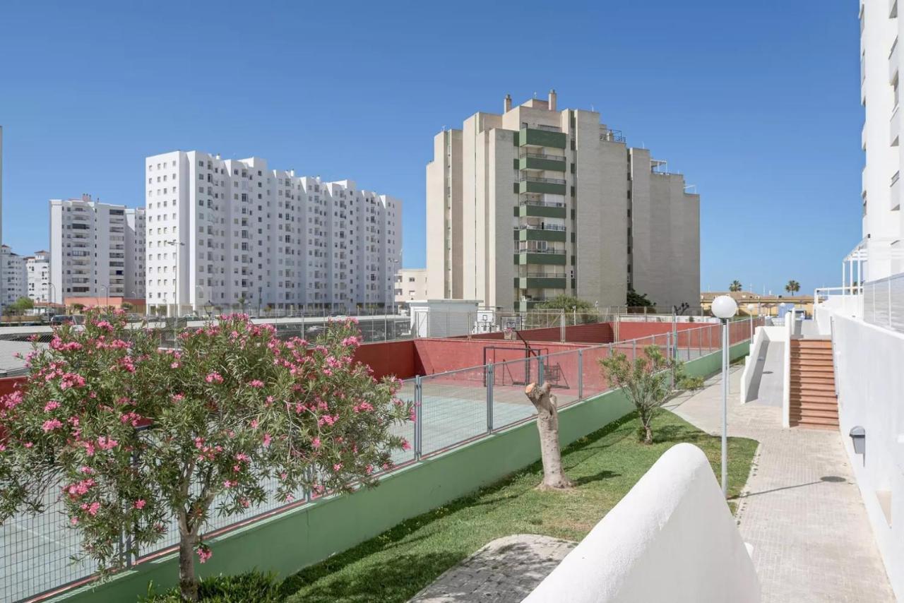 Valdelagrana: Primera Línea De Playa. Apartamento El Puerto de Santa María